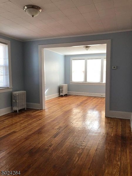 2nd image of 537 E Blancke St