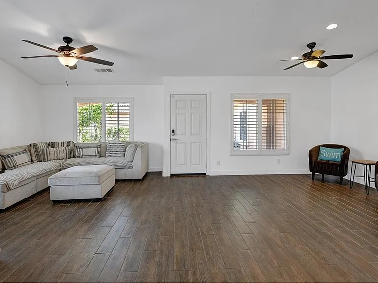 81258 Avenida Esmeralda — Photo 5