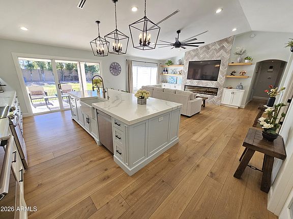 5th image of 20637 N 61ST Avenue