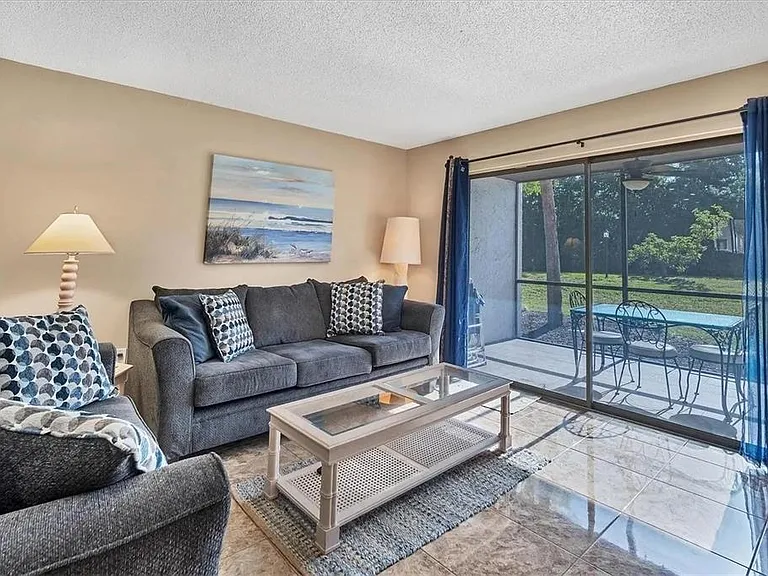 1624 Stickney Point Rd #108 — Photo 3