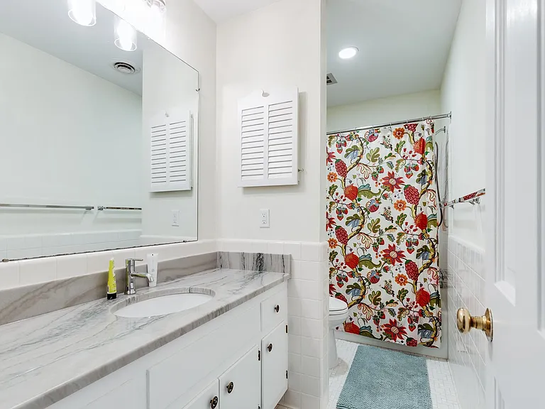 300 N Ridge Rd #34 — Photo 9
