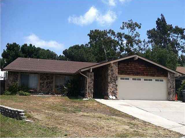 2nd image of 537 Palmbark St