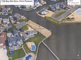 1700 Bay Isle Dr, Point Pleasant Beach, NJ 08742