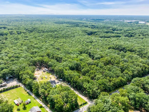 575 Whitecomb Avenue, Jackson, NJ 08527