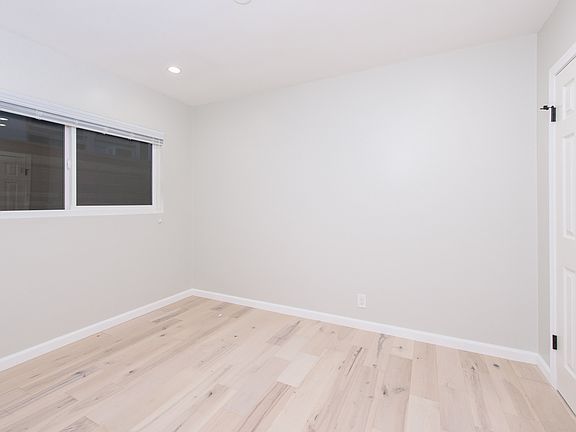 4th image of 12910 Walsh Ave #1