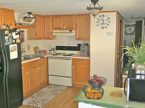 4th image of 337 Canal Ct