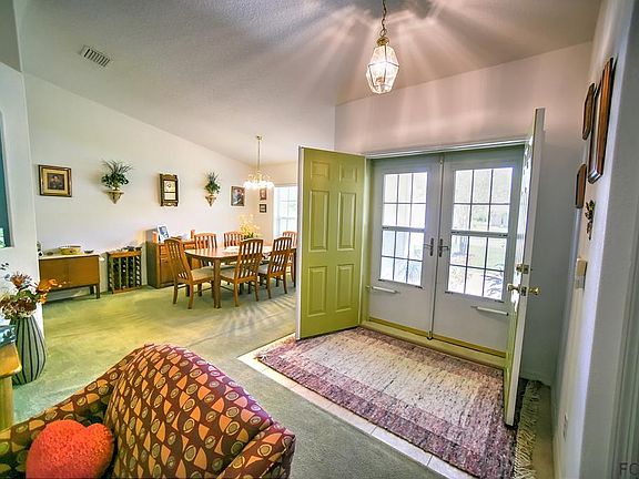 3rd image of 18 Pineland Ln