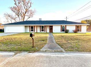 1229 N Bayouwood Dr, Lake Charles, LA 70605