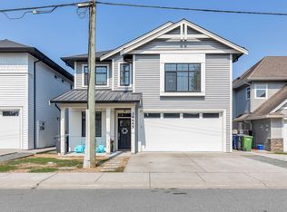 34645 3rd Ave, Abbotsford, BC V2S 8B9