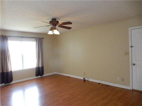 2nd image of 842 Princeton Cir