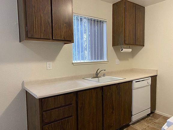3rd image of 3591 Quail Lakes Dr APT 80