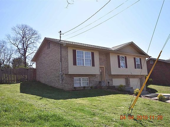 3rd image of 328 Heather Ln