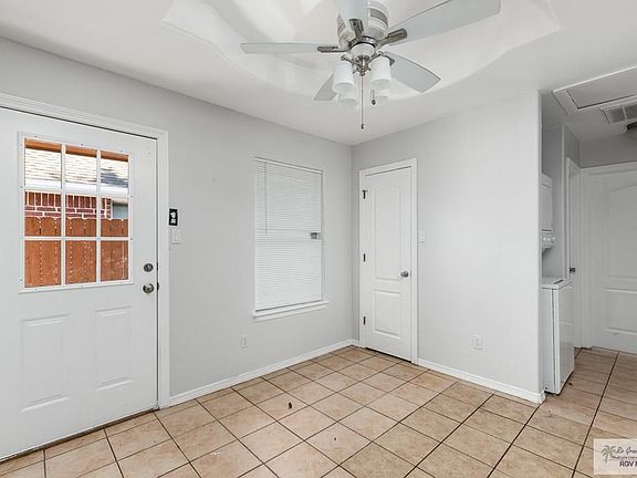 3rd image of 933 English Ave