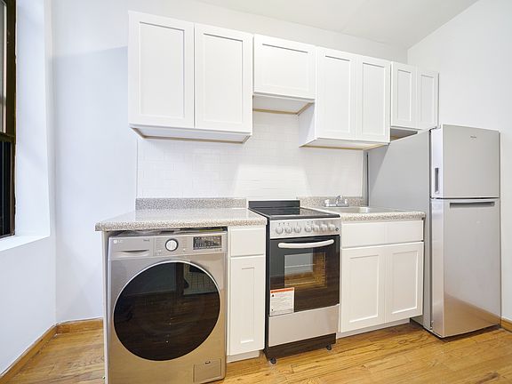 4th image of 462 9th Ave APT 6