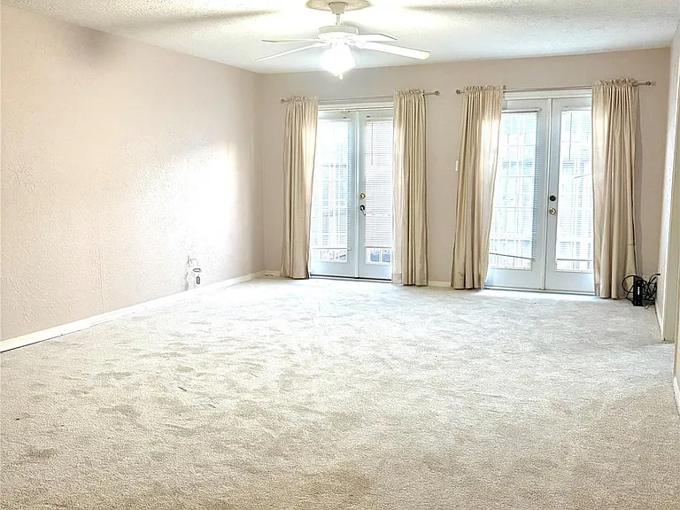 14213 Lost Meadow Ln — Photo 19