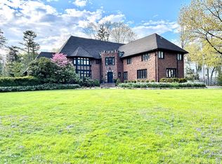 7 Delbarton Dr, Short Hills, NJ 07078