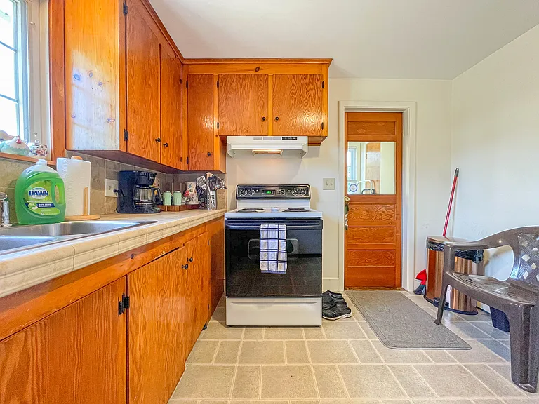 124 Pleasant Hill Rd — Photo 8