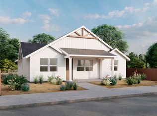 4296 SW 40th St #125, Redmond, OR 97756