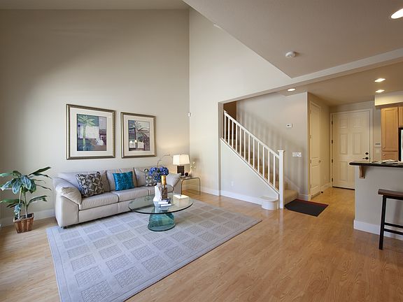 2nd image of 1108 Trinity Ln
