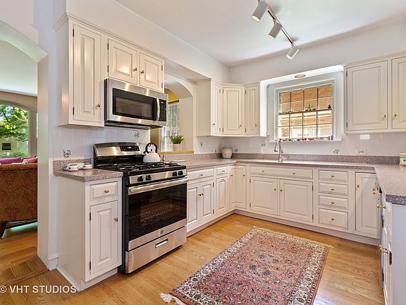 5th image of 1812 Hovland Ct