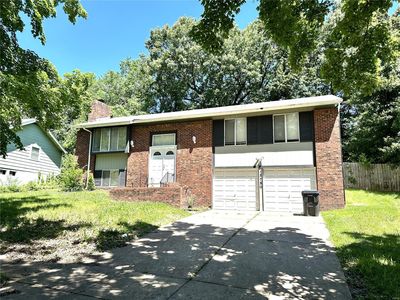 12780 Coachlight Square Dr, Florissant, MO, 63033