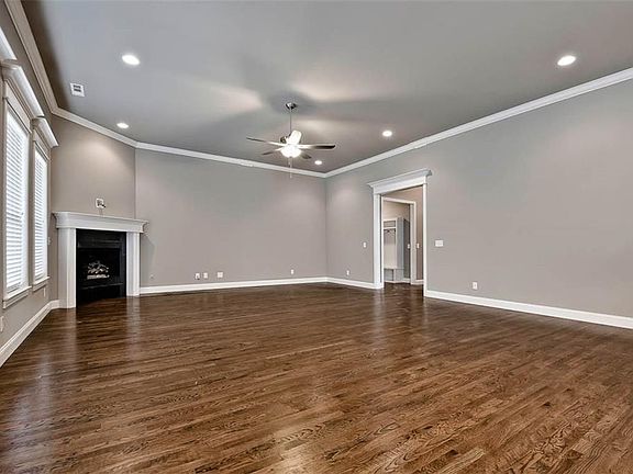 5th image of 4201 NE Kenton Ave