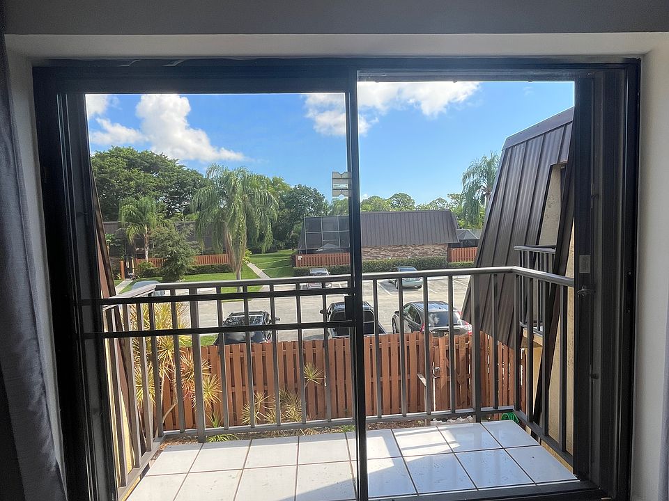 Main Balcony