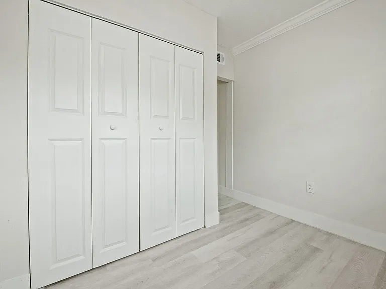 Spacious 3bd / 1ba & 2bd / 1ba Apartment | Prime Miami Location | Near Downtown — Photo 12