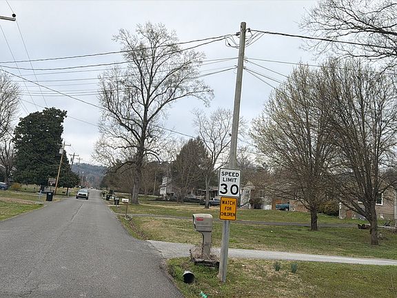 4th image of 90 McAfee Rd