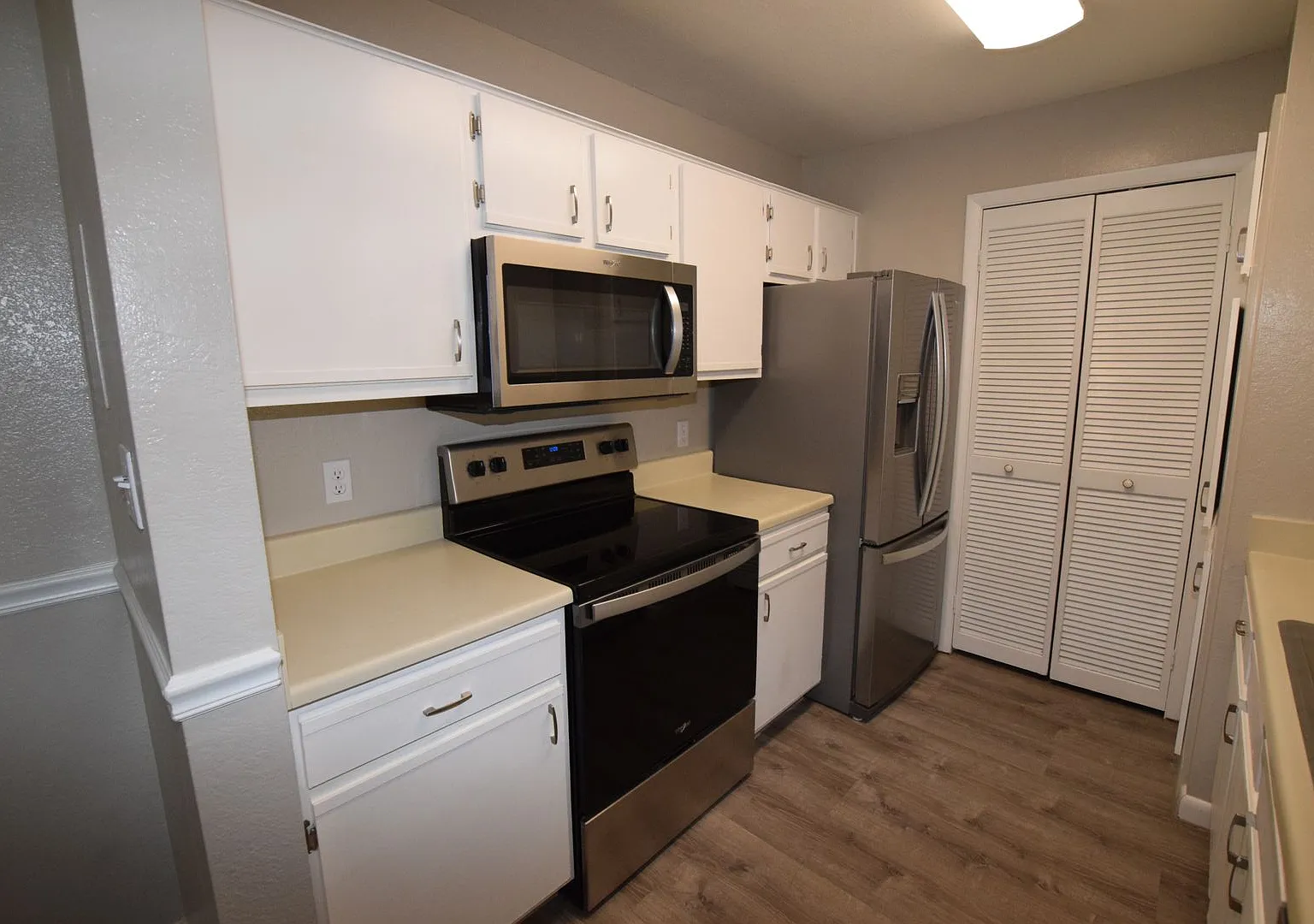 2 Bedroom, 1 Bath Condo for Rent at 5533 Chrishire Way #F201 Orlando, FL 32822 — Photo 4