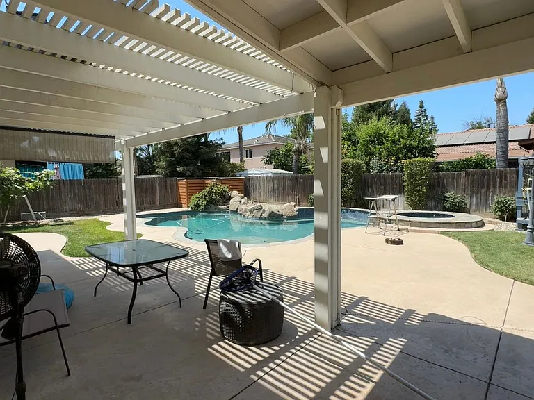 5812 W Perez Ave — Photo 7