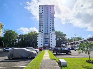 J10 San Patricio #406, Guaynabo, PR 00968