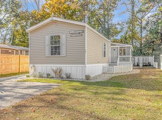 16 Shamrock Cir, Murrells Inlet, SC 29576