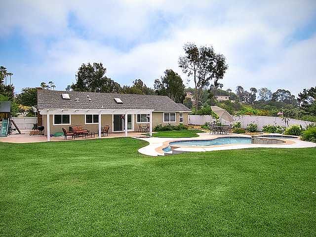 2nd image of 2101 Steiger Ln