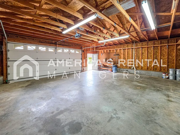 428 15th Ter NW — Photo 56