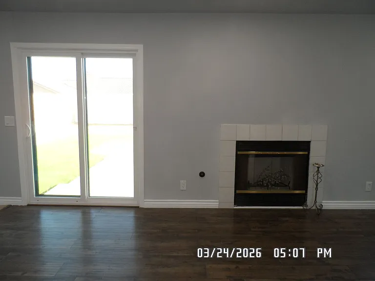 15019 Hopland St — Photo 8