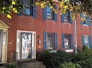 25 Munroe St, Newburyport, MA 01950