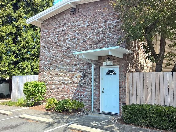 2nd image of 12234 SE 57th St APT 265