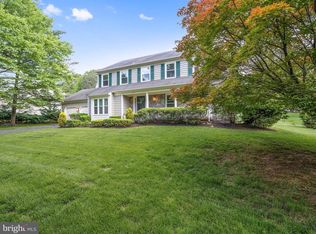 12637 Carrington Hill Dr, Gaithersburg, MD 20878