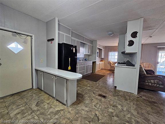 5th image of 8135 Von Maxcy Rd