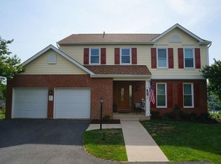 12537 Rock Ridge Rd, Herndon, VA 20170