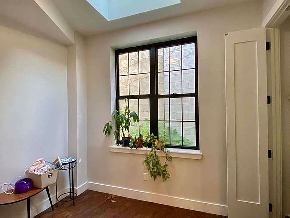 4th image of 35 Claver Pl #G1