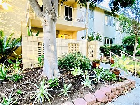 1st image of 185 Avenida Majorca Unit D