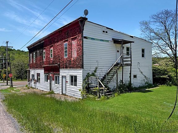 2nd image of 161 Pitcairn Ave