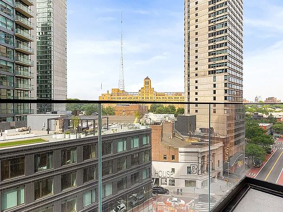 4th image of 570 Fulton St #12D