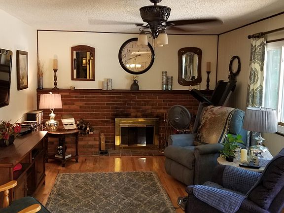 2nd image of 6630 Olivetree Ct