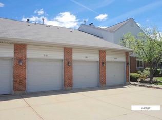 135 Morningside Ln E, Buffalo Grove, IL 60089