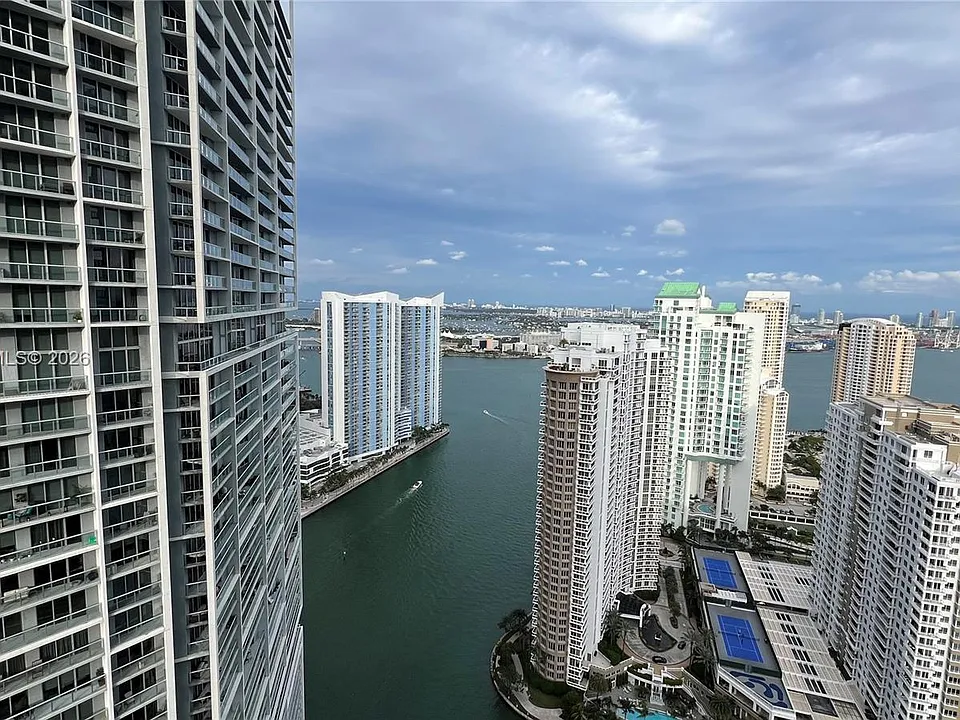 495 Brickell Ave #4308