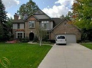 786 Box Canyon Ct, Rochester Hills, MI 48309