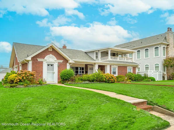 4 Washington Ave APT 4, Avon By The Sea, NJ 07717